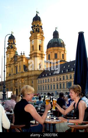 Cafe Tambossi, Cafe Tambosi, Theaterkirche, München, Bayern Stockfoto