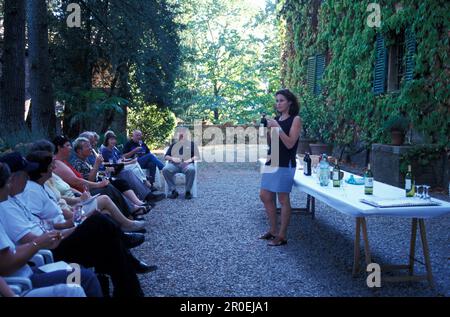 Weinprobe, Fattoria dell Aiola, Chianti, Vagliali Toskana, Italien Stockfoto