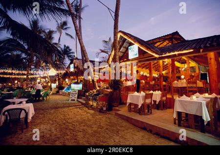 Restaurant am Strand von Cabarete, Dominikanische Republik, Karibik Stockfoto