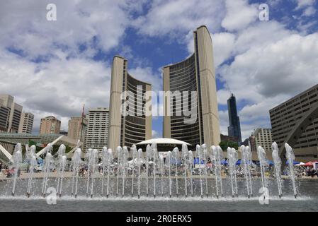 New City Hall, Nathan Phillips Square, Toronto, Ontario, Kanada Stockfoto