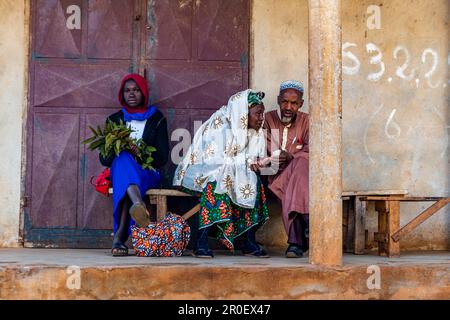 Einheimische auf dem Markt von Dalaba, Futa Djallon, Guinea Conakry Stockfoto