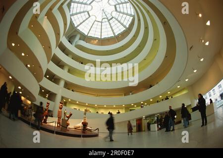 Eingangshalle des Guggenheim Museums, Manhattan, New York, USA, Amerika Stockfoto