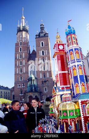 Krippen, Wettbewerb um das feinste Krippenbett, in der Nähe des Mickiewicz-Denkmals vor der Kirche der Jungfrau Maria, Krakau, Polen Stockfoto