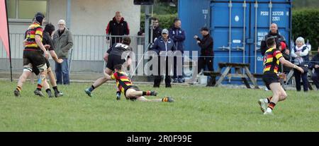 Carmarthen Quins RFC Youth gegen Burryport RFC Youth Scarlets Cup Finale 2023 Stockfoto