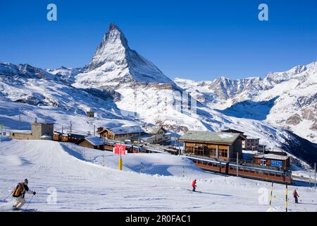 Die Matterhorn- und Bergbahnlinien auf Riffelberg, Zermatt, Wallis, Schweiz Stockfoto