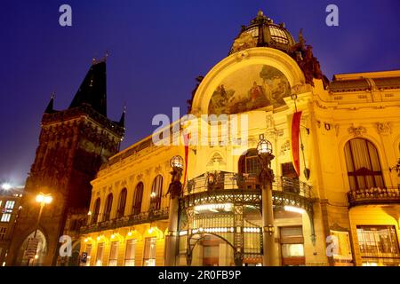 Stadthaus und Pulverturm, Altstadt, Stare Mesto, Prag, Tschechische Republik Stockfoto