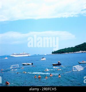 Wasserpolo-Spiel in der Adria, Dubrovnik, Dalmatien, Kroatien Stockfoto