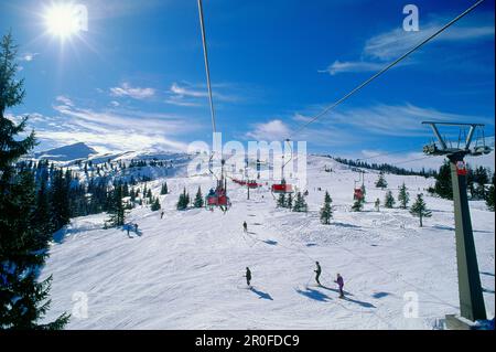 Skifahrer in Sportwelt Amade, Salzburger Land, Österreich, Europa Stockfoto