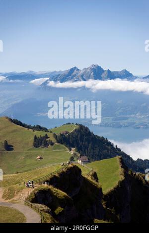 Blick auf Rigi Kulm (1797 m), Pilatus (2132 m), Rigi Kulm, Kanton Schwyz, Schweiz Stockfoto