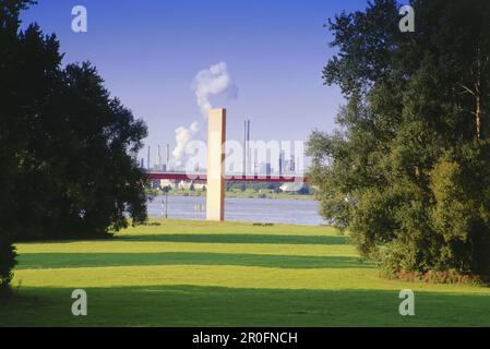 Stahlskulptur Rheinorange, Ruhrmündung, Duisburg, Nordrhein-Westfalen, Deutschland Stockfoto