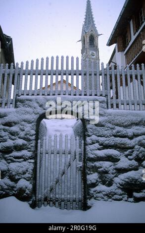 Schneebedecktes Tor, gesendet, untere Engadine, Engadine, Grisons, Die Schweiz Stockfoto