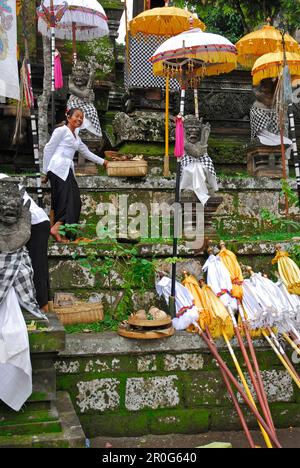 Pilger auf einem Tempelfestival, Pura Samuan Tiga, Bali, Indonesien, Asien Stockfoto