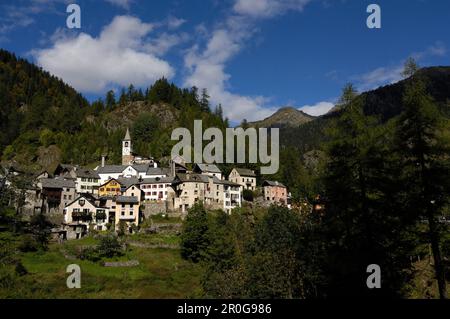 Das Dorf Fusio im Val Lavizzara, im Maggiatal, Valle Maggia, Tessin, Schweiz Stockfoto