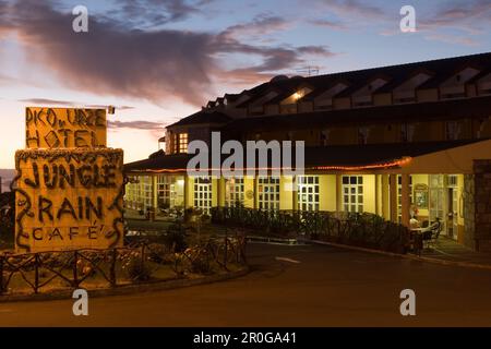 Hotel Estalagem Pico da Urze in der Dämmerung, in der Nähe von Rabacal, Paul da Serra Plateau, Madeira, Portugal Stockfoto