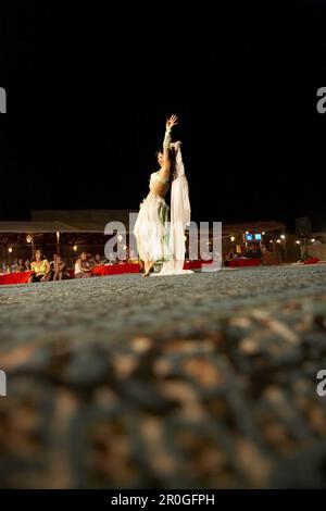 Bauchtänzerin, Dubai, Vereinigte Arabische Emirate Stockfoto