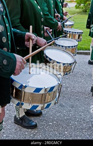 Drummer, Corpus Christi Prozession, Benediktbeuern, Alpenforeland, Oberbayern, Bayern, Deutschland Stockfoto