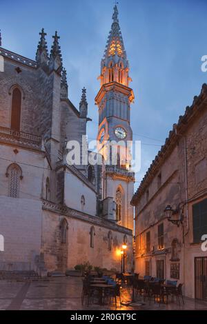 Turm, Kirche, Dolors de Nostra Senyora, Neo-Gotik, Manacor, Mallorca, Balearische Inseln, Spanien, Europa Stockfoto