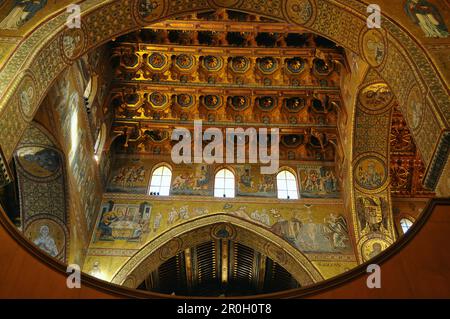 Blick auf den nördlichen Dreieck, die Kathedrale von Monreale, Monreale, in der Nähe von Palermo, Sizilien, Italien Stockfoto