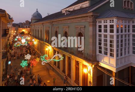 Blick von der römischen Mauer von Lugo, Altstadt, historischem Stadtzentrum, Lugo, Camino Primitivo, Camino de Santiago, Weg des Heiligen James, Weg der Pilger, Provin Stockfoto