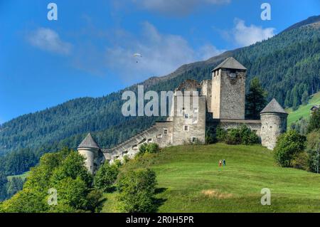 Schloss Heinfels bei Sillian, Heinfels, Puster Valley, Tirol, Österreich Stockfoto