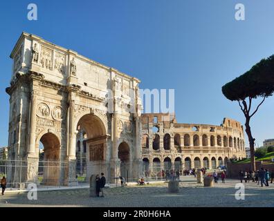 Konstantinsbogen vor dem Kolosseum, Konstantinsbogen, UNESCO-Weltkulturerbe Rom, Rom, Latium, Latio, Italien Stockfoto