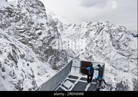 AlpspiX Aussichtsplattform, Skywalk, Zugspitze, Garmisch-Partenkirchen, Bayern, Deutschland Stockfoto