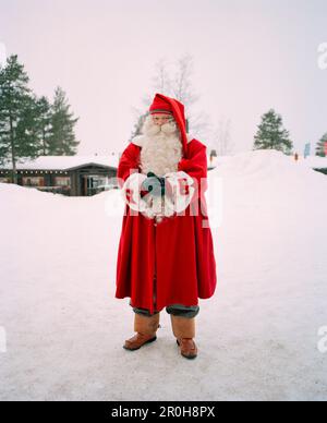 Finnland, Rovaniemi, Portrait von Santa Claus in den Santa Clause Village. Stockfoto