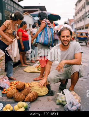 PERU, Belen, Regenwald des Amazonas, Südamerika, Lateinamerika, Portrait von Chef Pedro Miguel Schiaffino am Belen Markt. Stockfoto