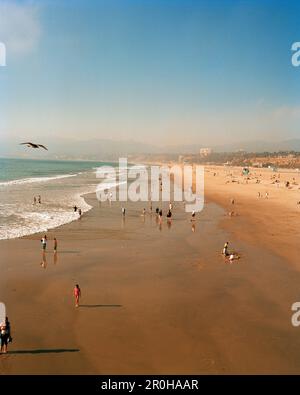 USA, Kalifornien, Santa Monica, Los Angeles, Blick auf Santa Monica State Beach vom Santa Monica Pier Stockfoto