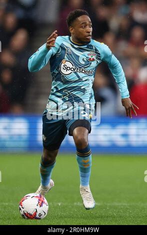 Nottingham, Großbritannien. 8. Mai 2023. Kyle Walker-Peters aus Southampton während des Premier League-Spiels auf dem City Ground, Nottingham. Der Bildausdruck sollte lauten: Darren Staples/Sportimage Credit: Sportimage Ltd/Alamy Live News Stockfoto