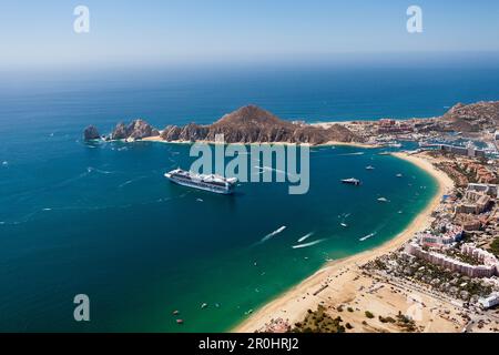 Kreuzfahrtschiff in Cabo San Lucas, Cabo San Lucas, Baja California Sur, Mexiko Stockfoto