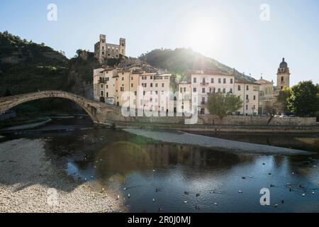 Dolceacqua, Val Nervia, Provinz Imperia, Ligurien, italienische Riviera, Italien Stockfoto