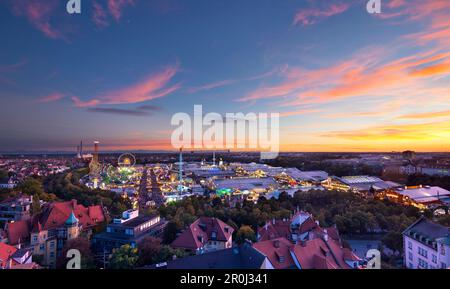 Blick vom Paulskirche über Oktoberfest mit Alpen im Hintergrund, München, Upper Bavaria, Bavaria, Germany Stockfoto