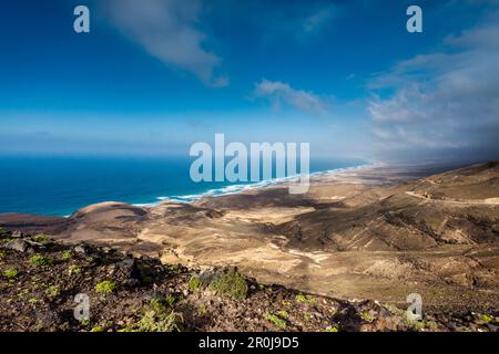 Blick von Mirador de Barlovento in Richtung Playa de Cofete, Jandia Halbinsel, Fuerteventura, Kanarische Inseln, Spanien Stockfoto