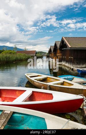 Boote und bootshäuser am Staffelsee, Seehausen, in der Nähe von Murnau, Bayern, Deutschland Stockfoto