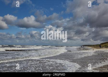 Sturm entlang der Ostseeküste, Boergerende, Mecklenburg Vorpommern, Deutschland Stockfoto
