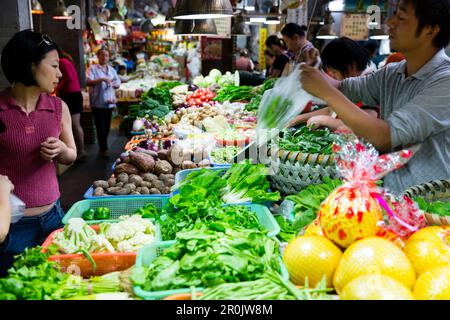 Tianzifang, Gemüse kaufen, Gemüsemarkt, Frischmarkt, Grünzeug, Vegetarier, Shanghai, China, Asien Stockfoto