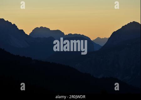 Blick vom Falzarego Pass nach Marmarole Group, Dolomiten, Südtirol, Italien Stockfoto