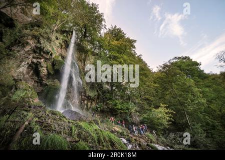 Wasserfall von Bad Urach, Bezirk Reutlingen, Schwäbische Alb, Baden-Württemberg, Deutschland Stockfoto