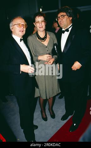 Bambi Verleihung 1993 in München steckte Rennfahrer Hans-Joachim mit