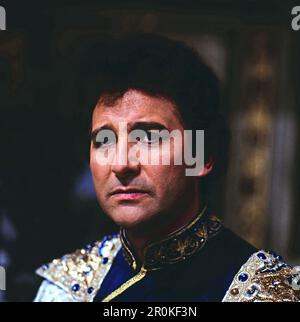 Siegfried Jerusalem, deutscher Opernsänger, Tenor, ZDF-Auftritt: Lehar-Express, Deutschland, 1985. Siegfried Jerusalem, deutscher Opernsänger, Tenor, Fernsehvorstellung: Lehar-Express, Deutschland, 1985. Stockfoto