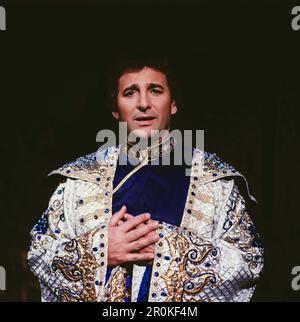 Siegfried Jerusalem, deutscher Opernsänger, Tenor, ZDF-Auftritt: Lehar-Express, Deutschland, 191985. Siegfried Jerusalem, deutscher Opernsänger, Tenor, Fernsehvorstellung: Lehar-Express, Deutschland, 1985. Stockfoto