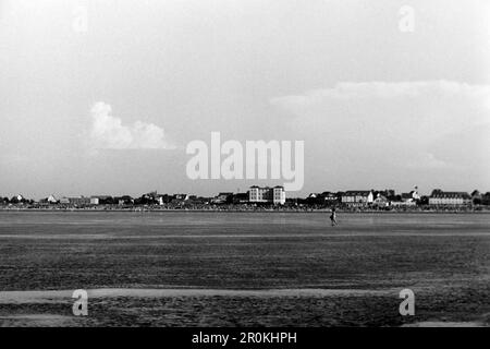 Das Watt bei Duhnen, Stadtteil von Cuxhaven, 1960. Die Schlammflächen bei Duhnen, Bezirk Cuxhaven, 1960. Stockfoto