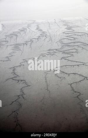 USA, Alaska, Redoubt Bay, Cook Inlet, Blick aus dem Inneren des Wasserflugzeugs nach der Abfahrt von Redoubt Bay zurück nach Anchorage Stockfoto