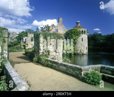 SCOTNEY OLD CASTLE GARDEN LAMBERHURST KENT ENGLAND Stockfoto