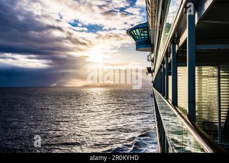 Kreuzfahrtschiff zwischen den Inseln, St. John's, Antigua und Barbuda, Karibik, kleine Antillen Stockfoto