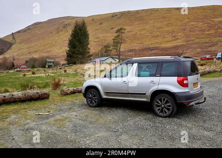 Skoda Yeti parkt am St. Mary's Loch. Stockfoto