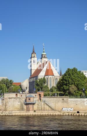 Blick über die Elbe, Johanniskirche, Magdeburg, Sachsen-Anhalt Stockfoto