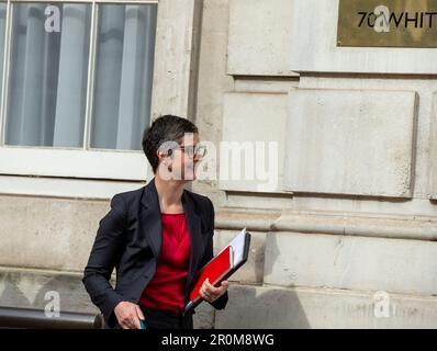 London, großbritannien, 09. Mai, 2023.chloe. Mai, smith signiert, dass der Minister im Kabinett eintrifft, um den Kredit für die Kabinettssitzung Richard Lincoln?Alamy Live News zu erhalten Stockfoto