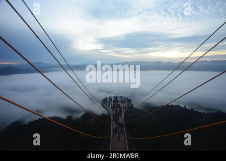 Betong Thailand Nebelmeer Aiyerweng Yala Südthailand, am Aiyerweng Skywalk, Betong, Bang lang Nationalpark, tropischer Regenwald Südtha Stockfoto